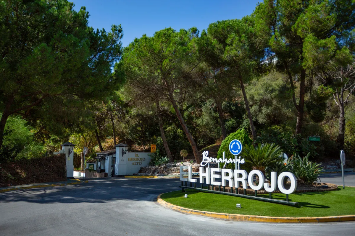 801222b6-f4be-4ec2-ac98-6ad88ef60691