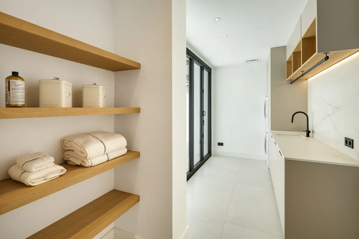 8d7020e1-d9e8-4f31-993f-81b15a9c6d27