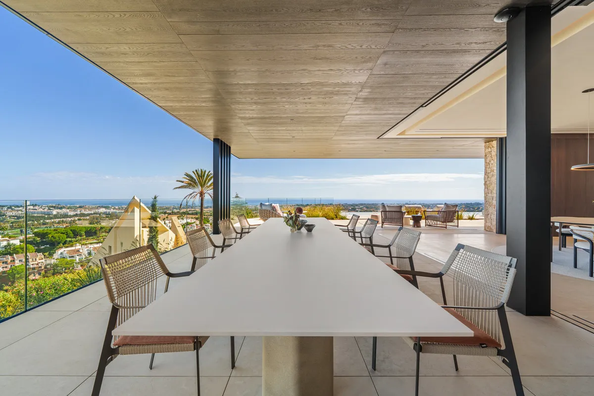 e5e8cdec-c7fa-48c4-a65e-6c44ca5a0c66