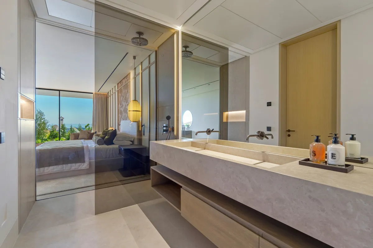 effb5312-ef39-4f8d-9720-8d9bfaab57ed