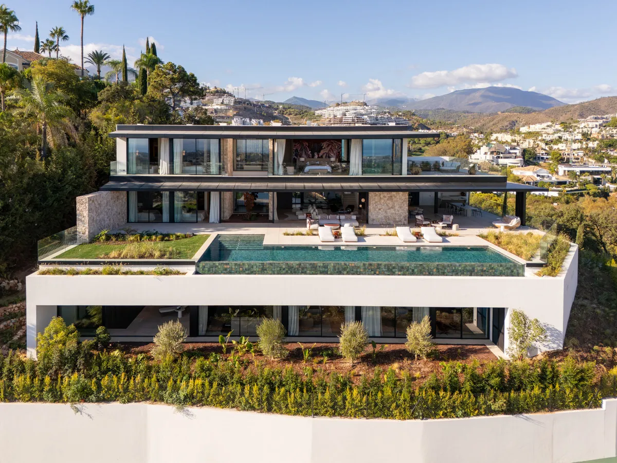 fc2e9123-d56a-42e6-aca7-dd673c4f493a