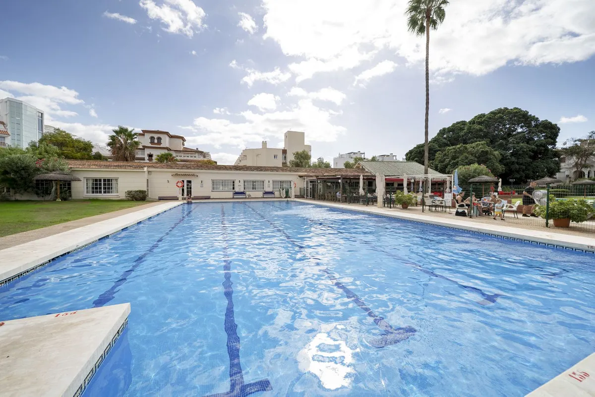 c056625c-47e6-49d6-ac10-4bf6a9053af4