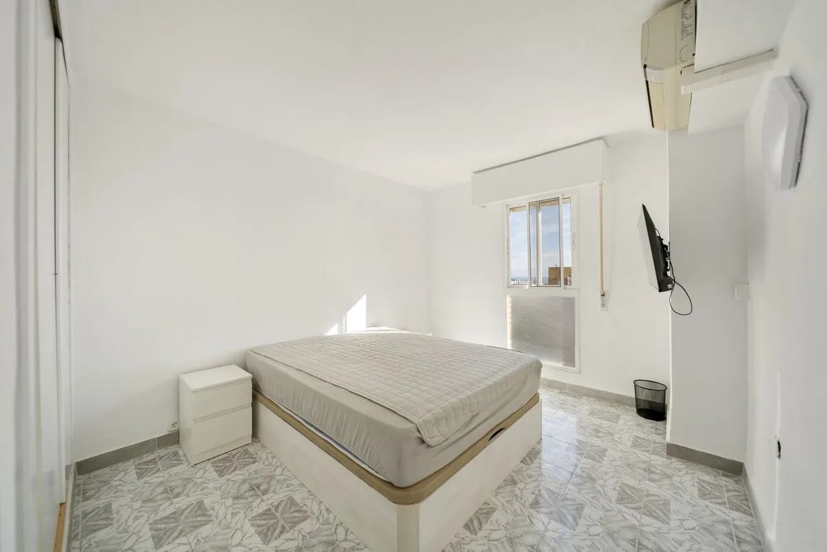 f45654bf-9755-42a2-b841-7423df23c204