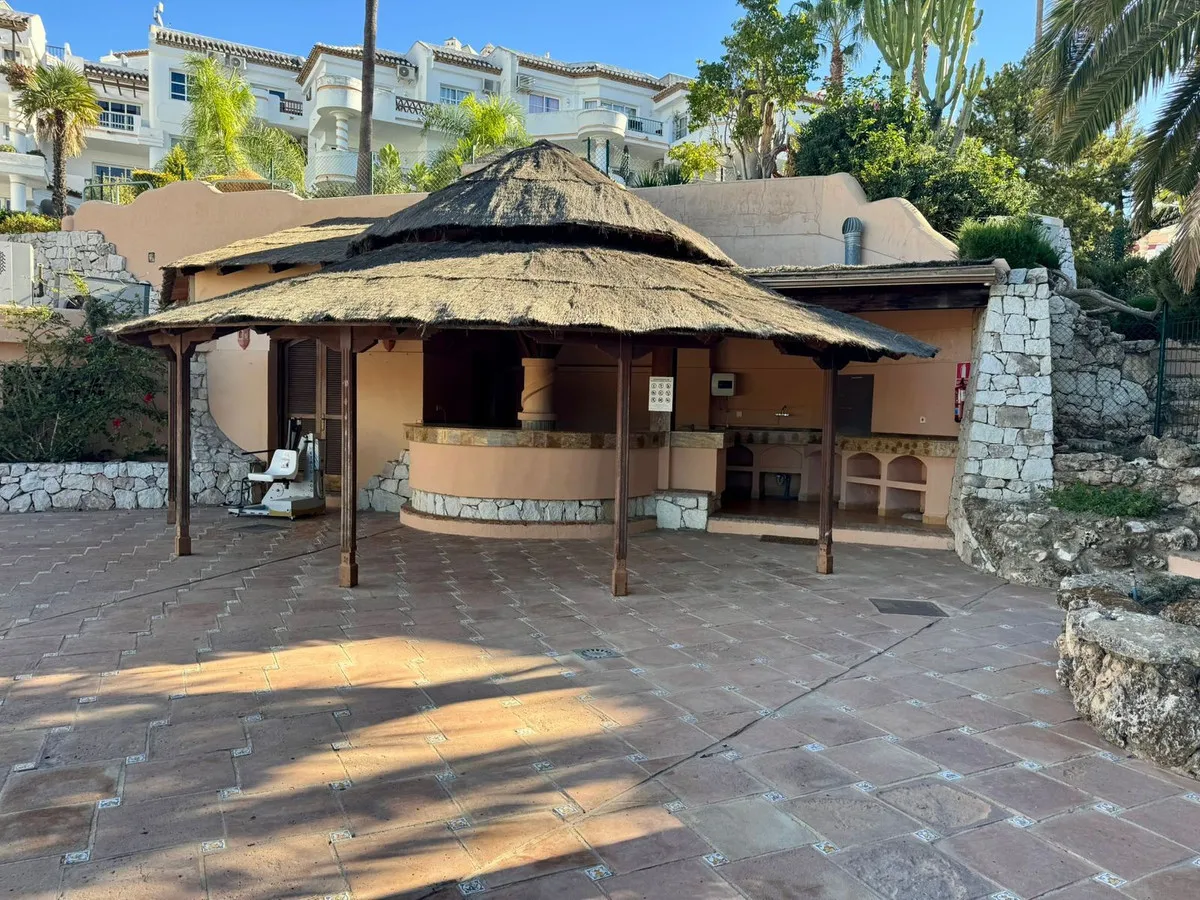 8885eaf6-8ea5-4fa0-8b72-b44c7e58e05f