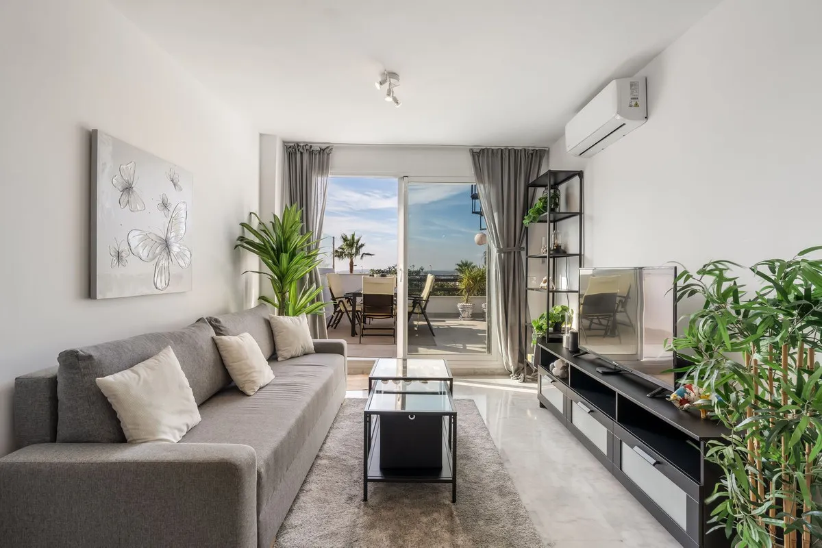 16539741-a72e-41e7-bedb-3c19a7893efa