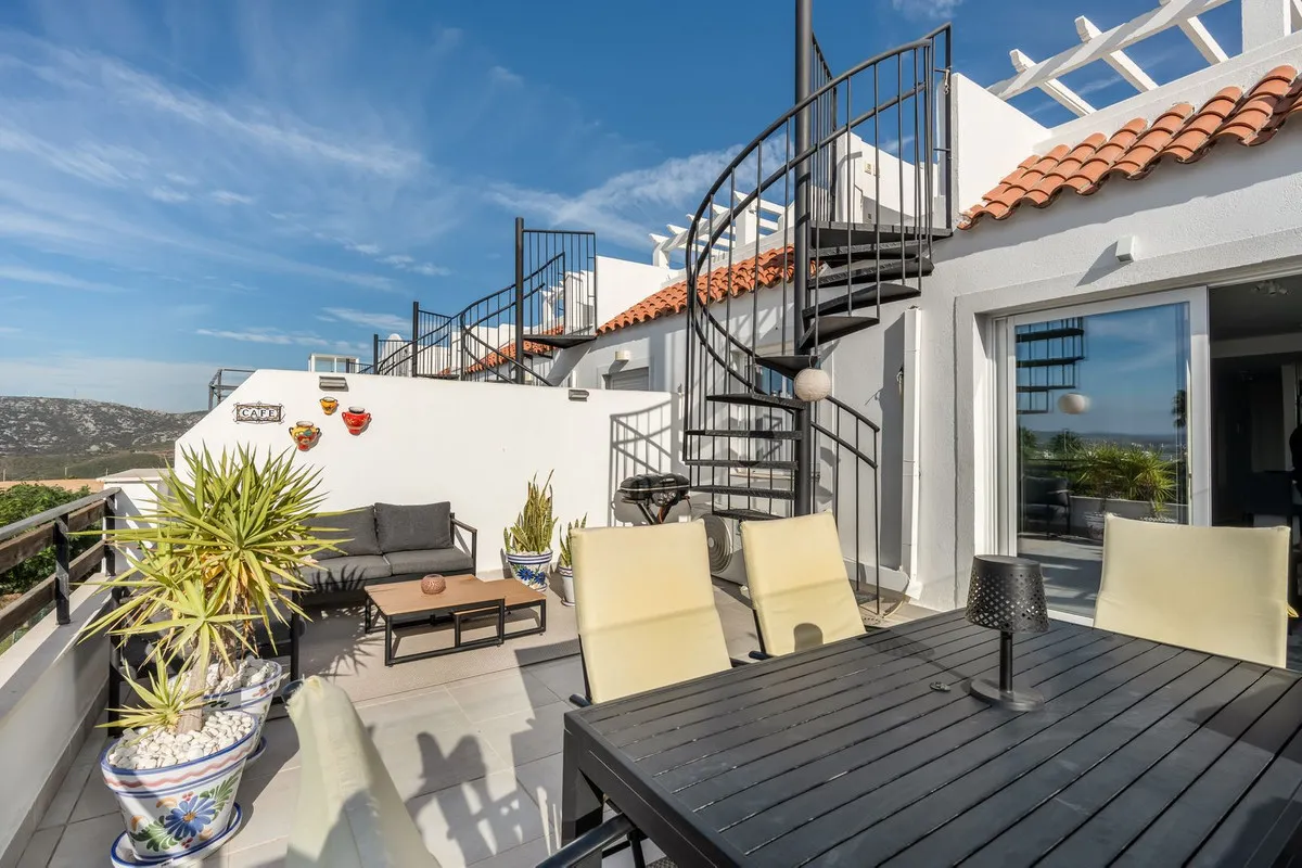 9f57da86-088d-42dc-8062-8f3d2f7b4a88