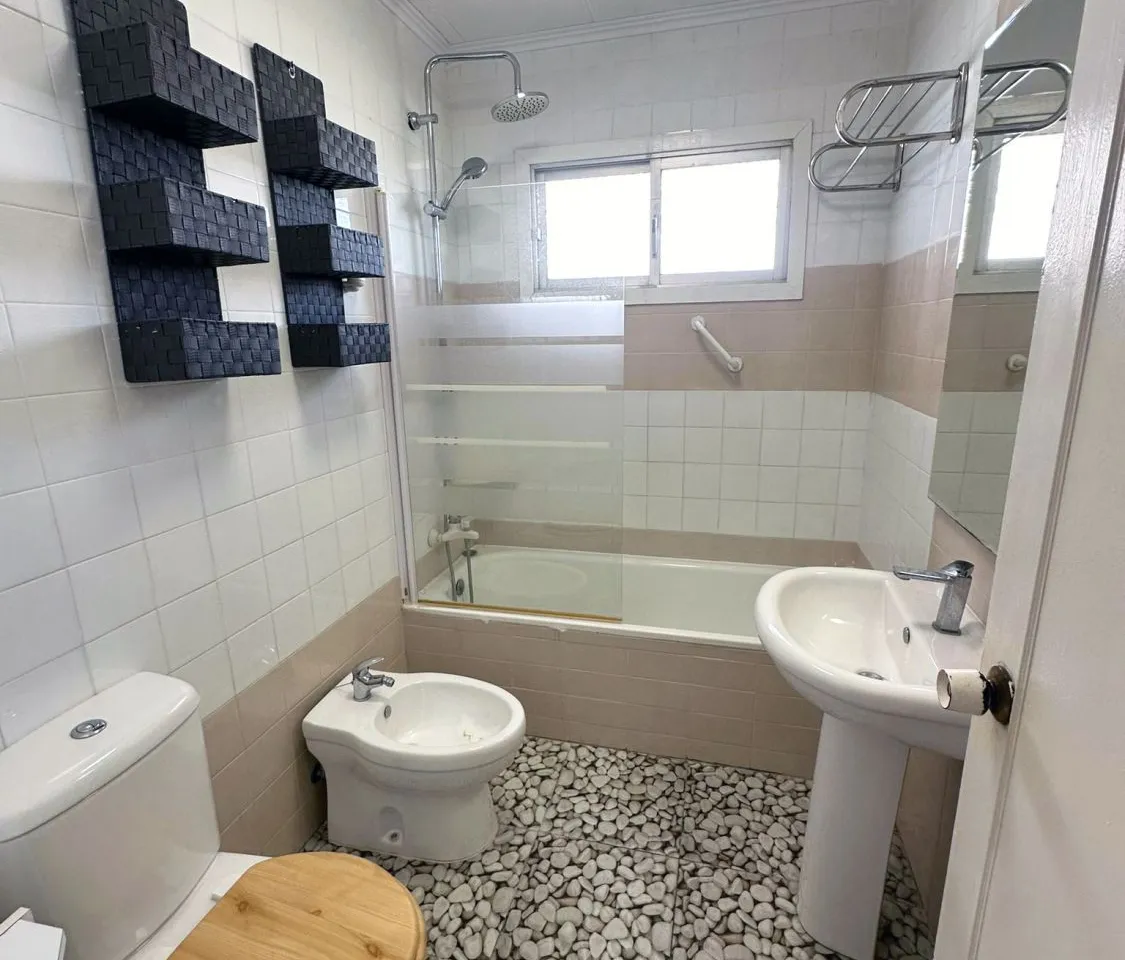 15dceb63-f9fa-47af-85a6-dfdf1a08d93e