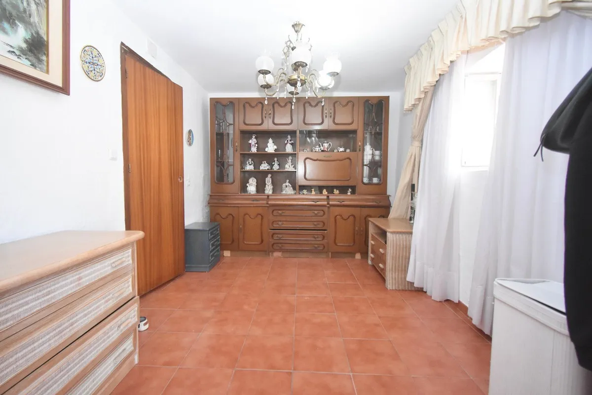 df5ff242-2a44-4ea1-9690-9294376afcd3