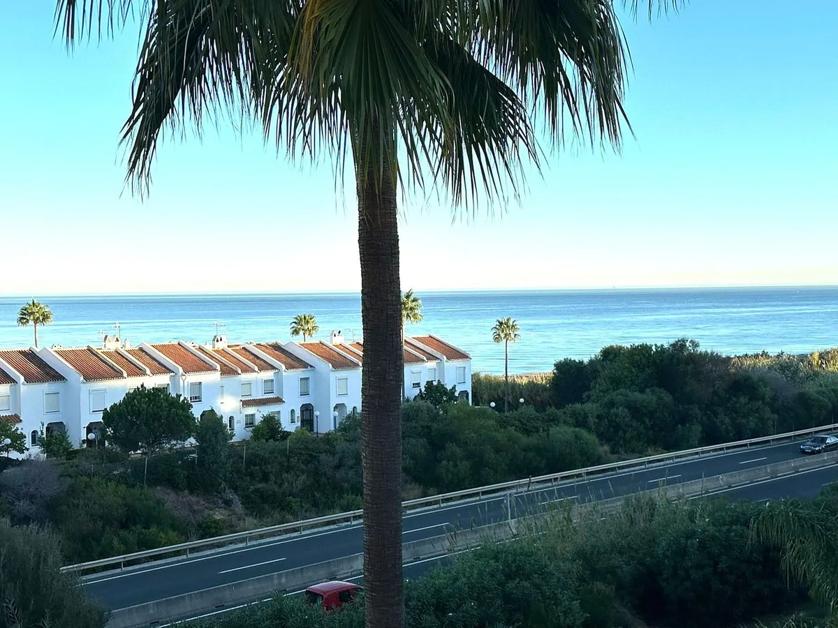 4a0af949-6b56-407c-a64b-f76f2b16f7d2