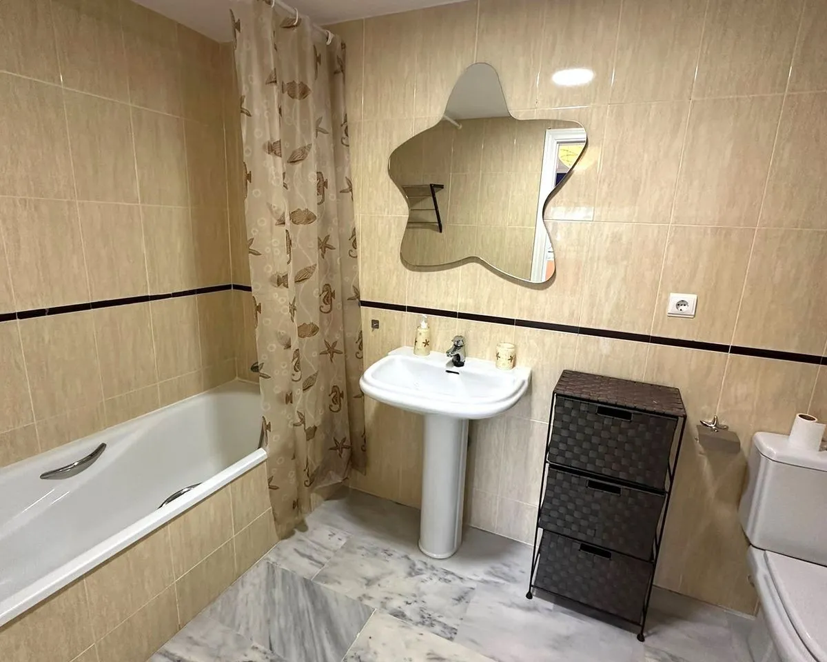 865bada0-b31b-49e3-be68-b9ba4aa59566