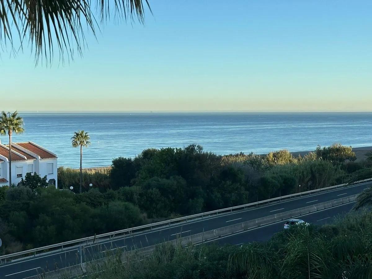 d2392f32-722d-4137-932a-95072c4e76bf