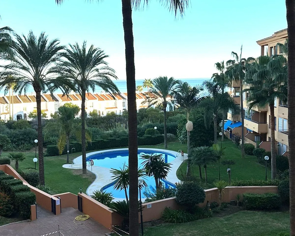 d2f561dd-c11e-400d-b8cd-2d920fef3edd