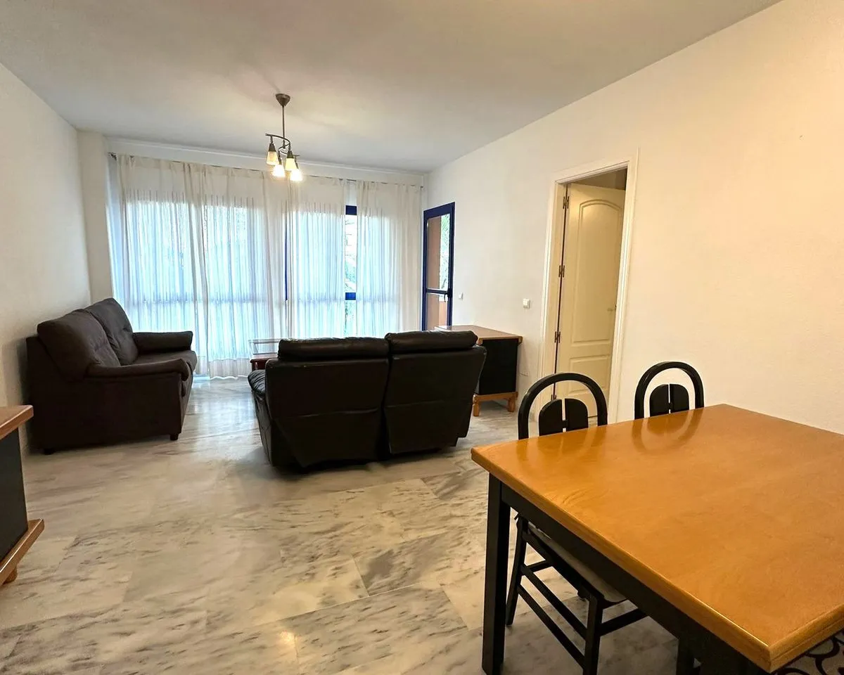 e0d2955c-38f2-424a-9bf6-a4702dd030a0