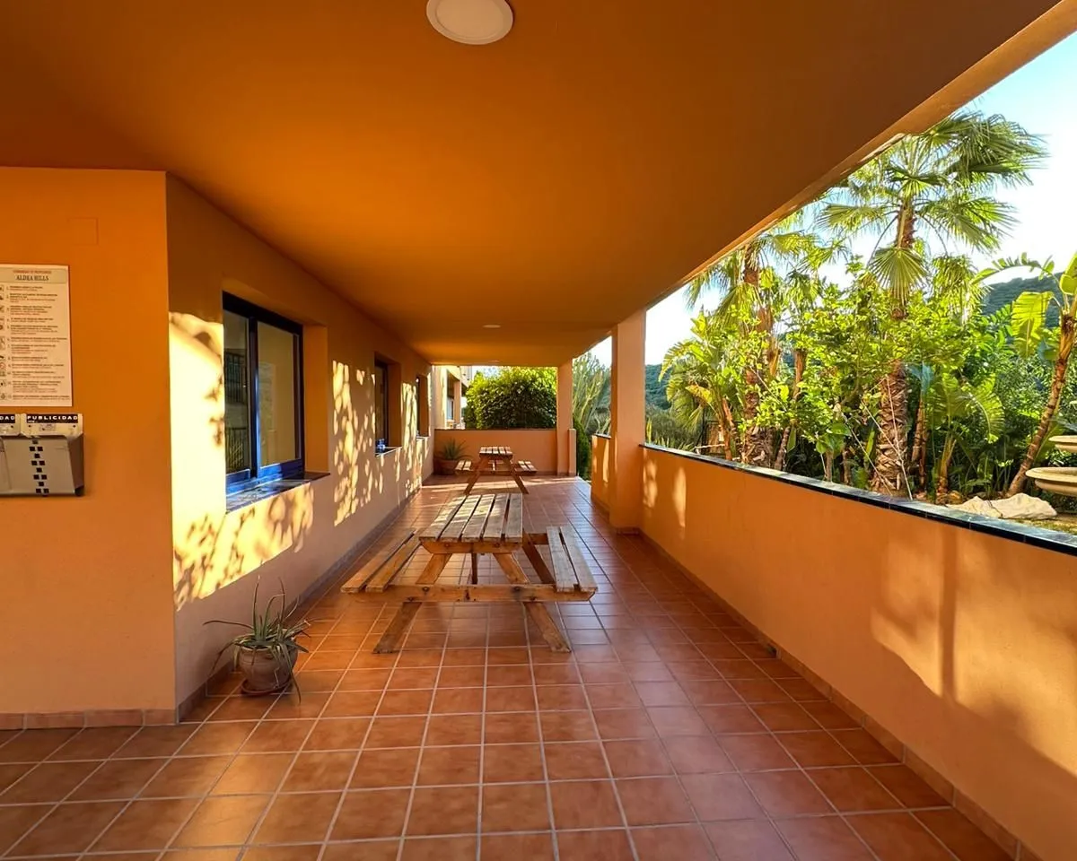 f8fd61b2-0413-442d-9804-f0064ba7248e