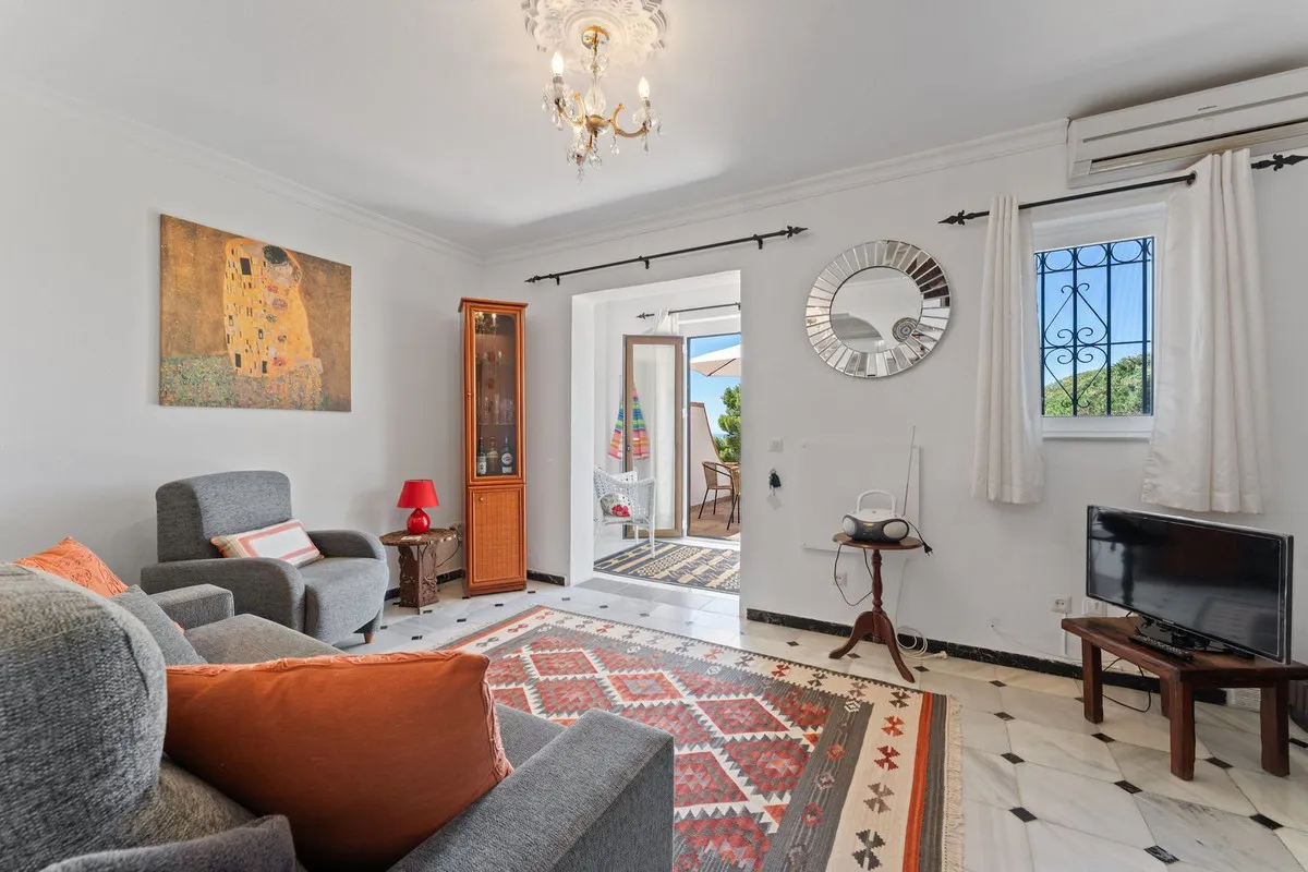 c214d95b-2c14-4df7-ae48-044c9e5a0847