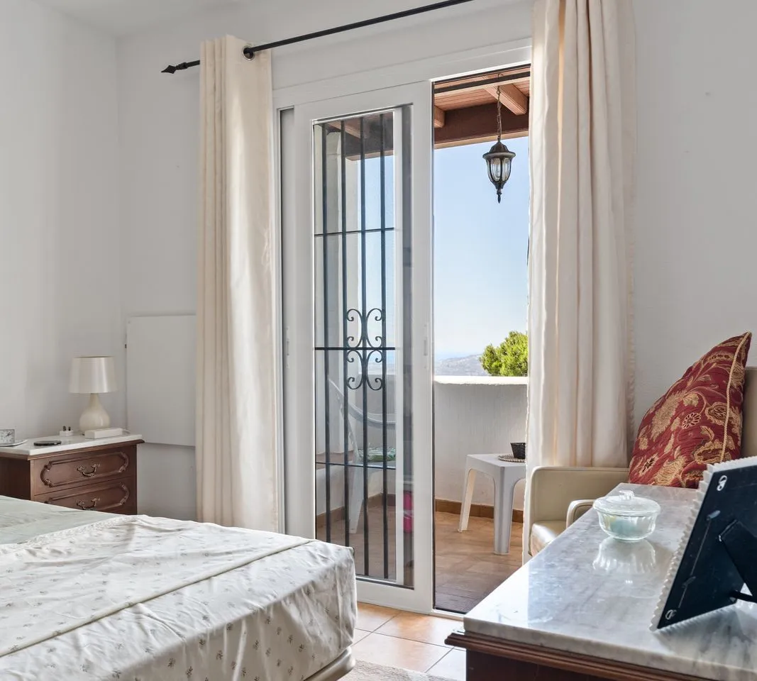 df4773b0-e062-46d7-81f7-0926660beac4