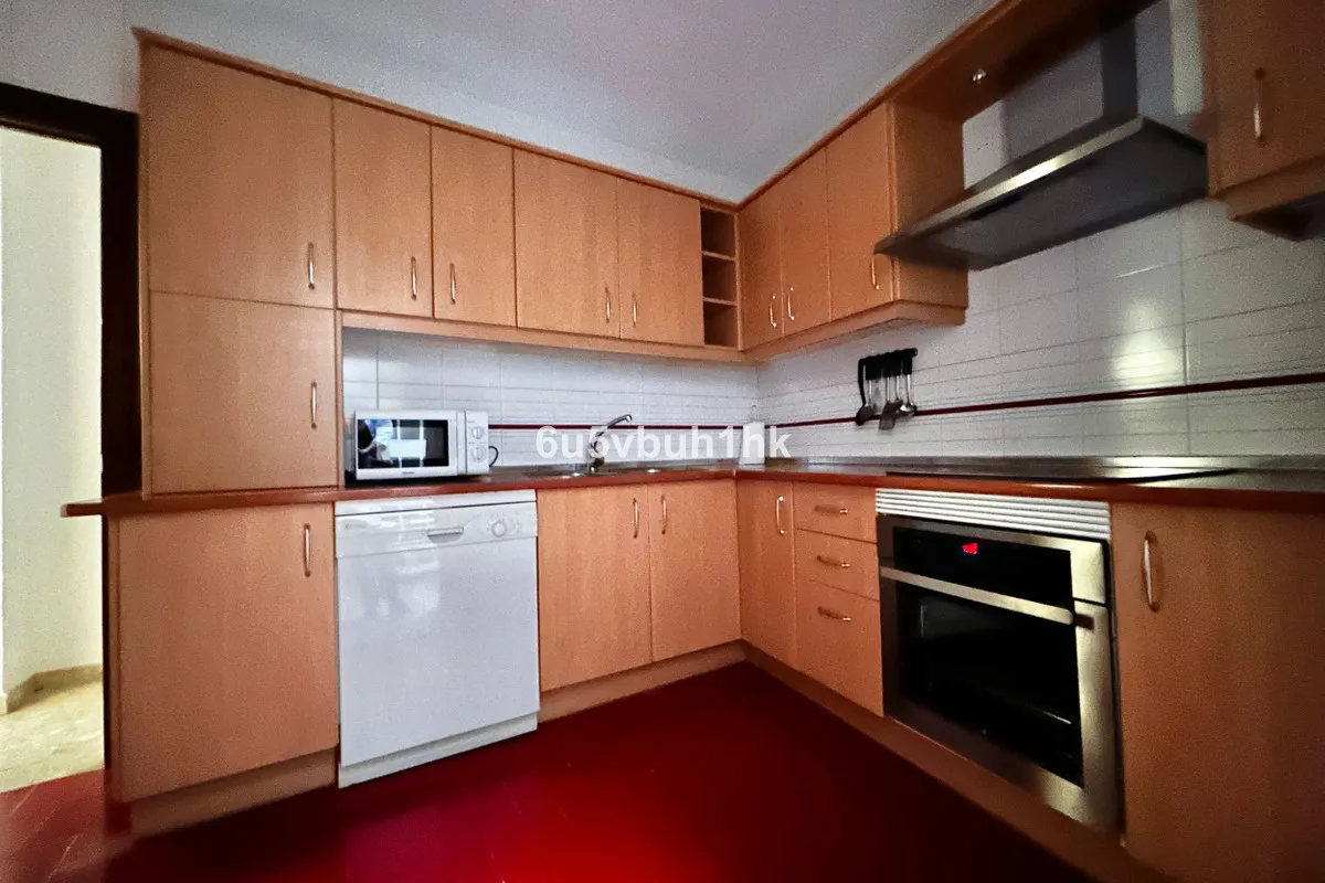 6fc7bf5b-524a-44c6-8a29-1ef11b455f60