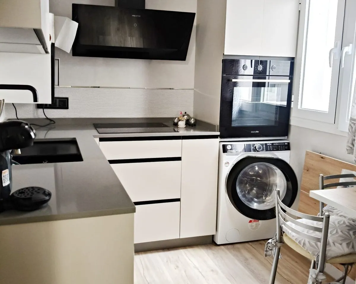 5f060b94-41e9-4d37-8ea4-a62b463578fd