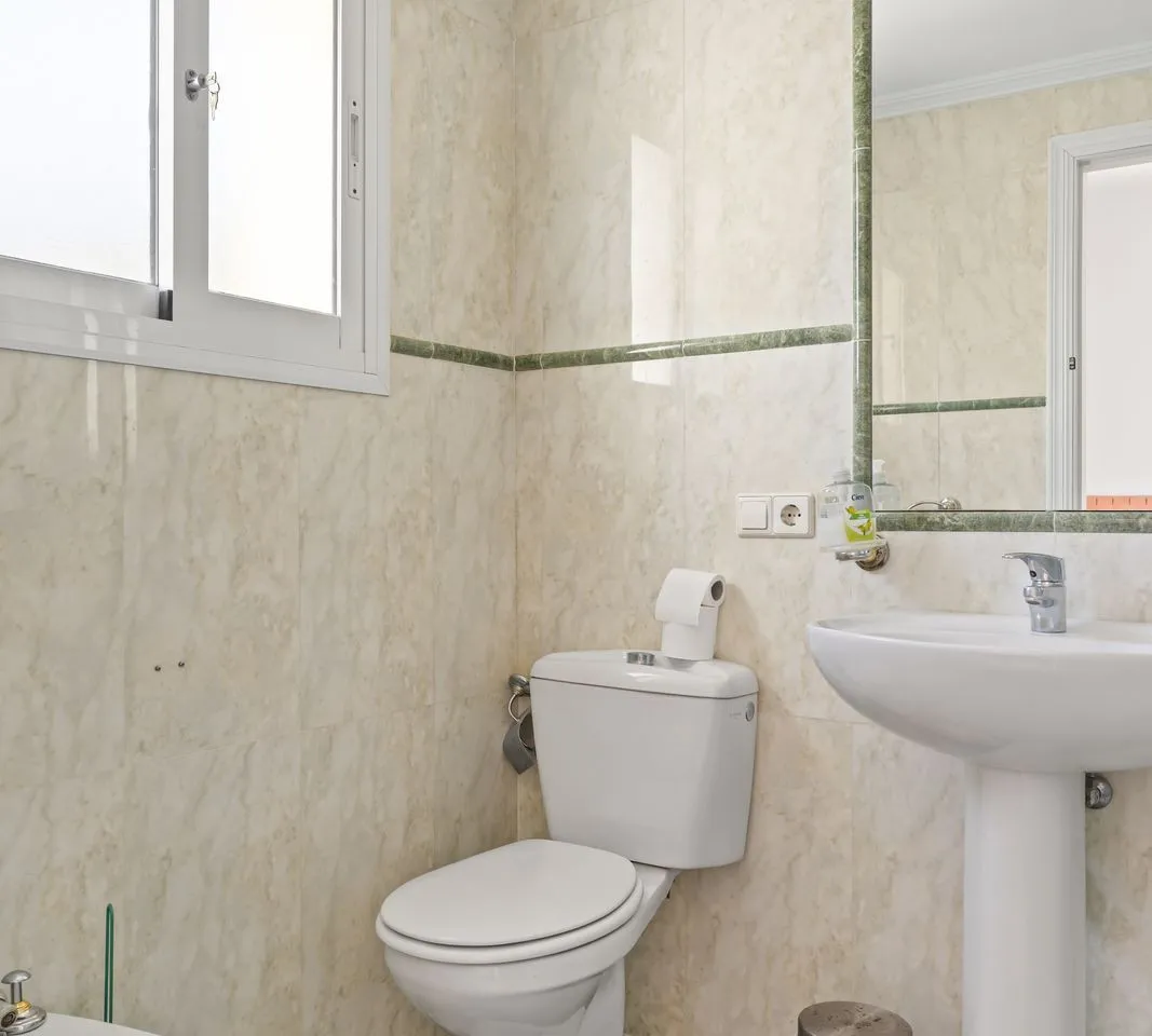 0c90f70a-0e17-402b-bfd6-82a178bcf2d3