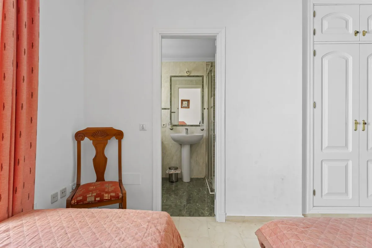 3df8deb7-0c20-4fed-9f72-d640de7d144f