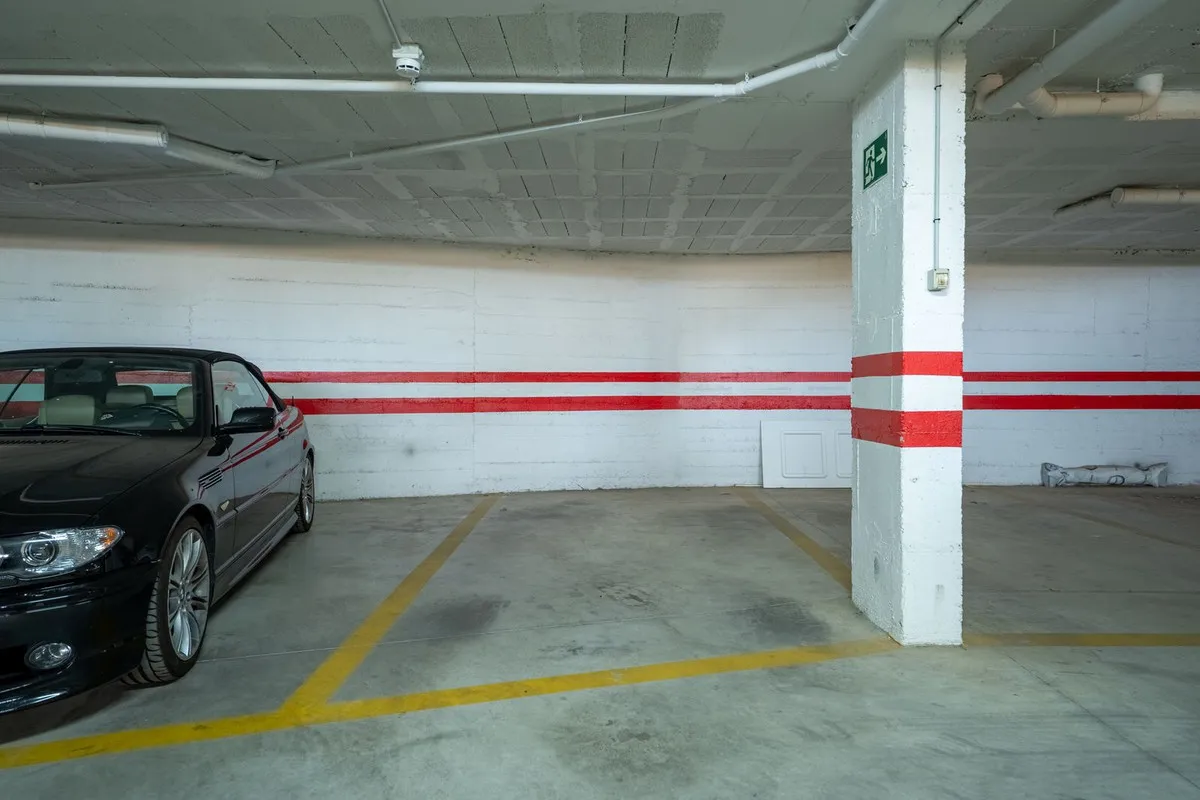 56a6f319-bfa6-40c8-9986-b29ac081ea2f