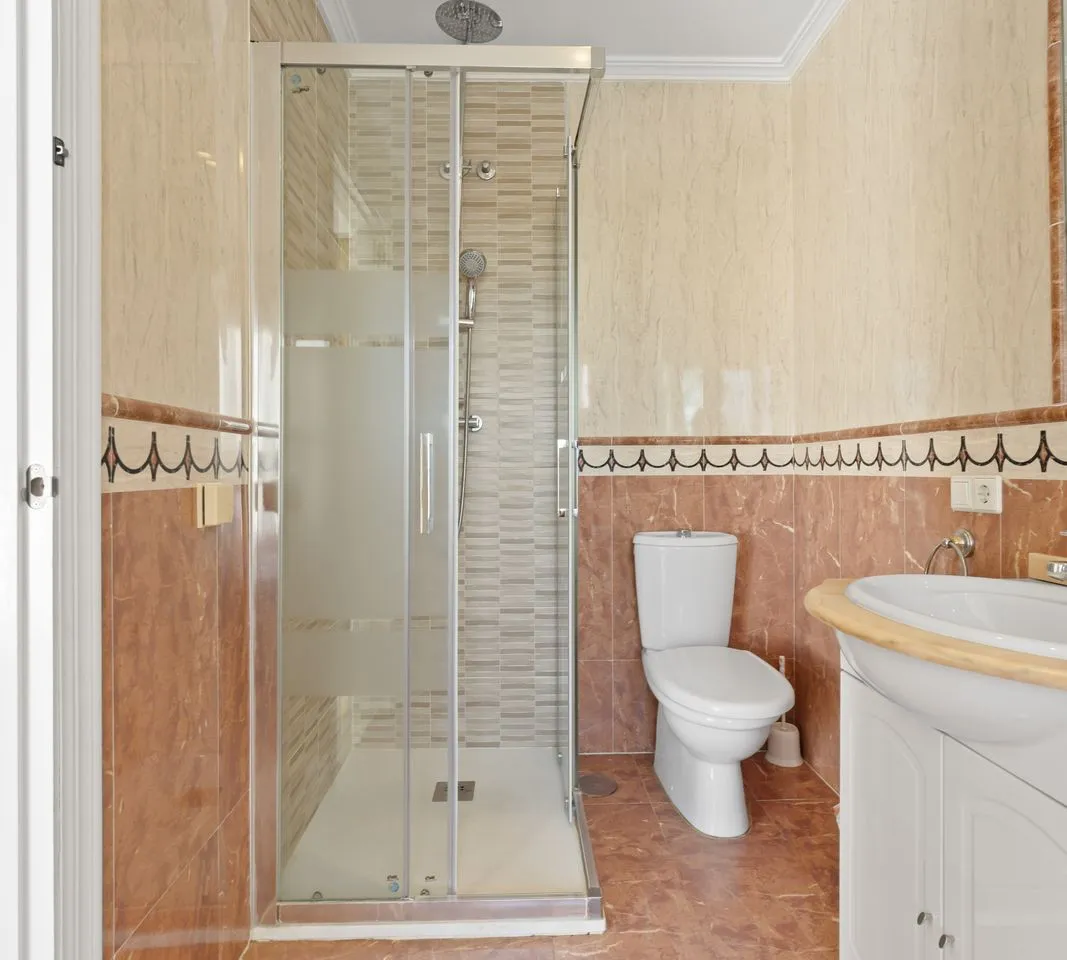 e4429393-4448-4a70-88ec-aeae50c35dfd