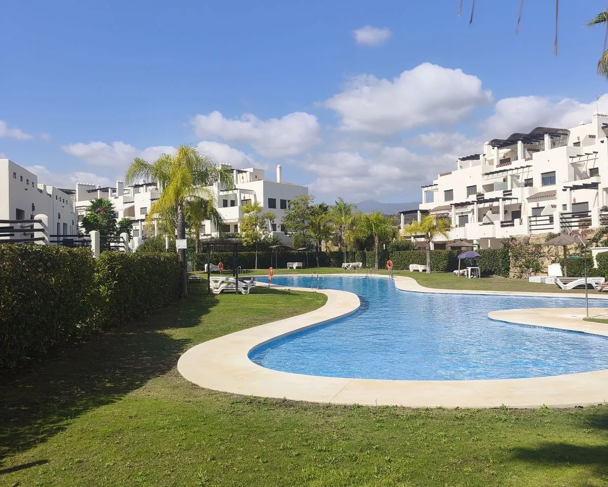 048f3639-bf08-46cb-9429-7a2c66eb6eb5