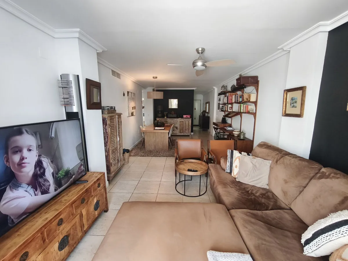 21593f81-abc2-4d43-9b14-d921d1b9b8bd