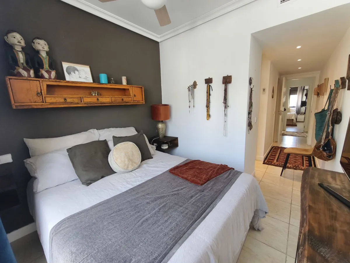 d5e6f922-0129-4b23-bda0-48a1c30952ec