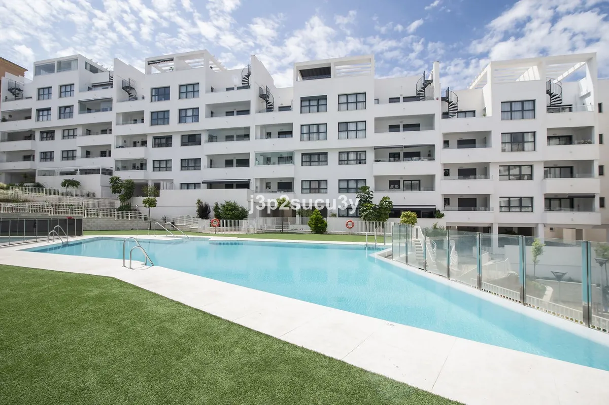 8d560b61-0a19-422d-98cd-fd853950f908