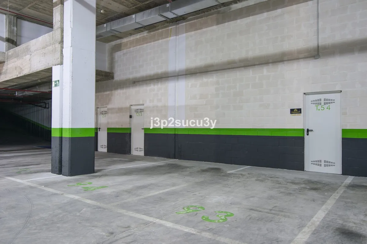 f5733f11-6d7f-4d11-bf80-b628d38d5611