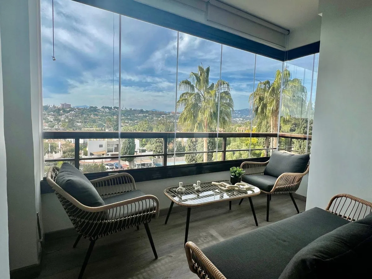 51727071-f152-4dcb-bcb2-19d1d6f4e395