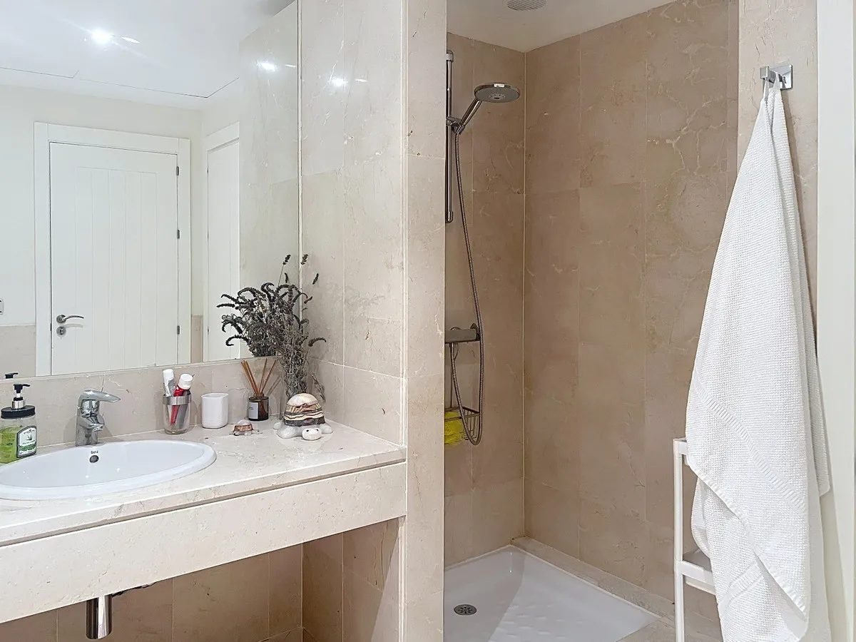 016f32e5-07d6-4543-9d80-31bd8023e661