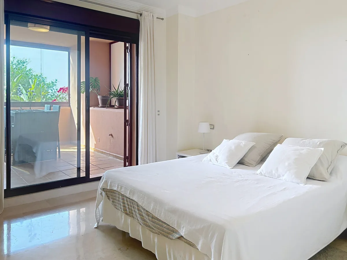 216e6909-5dd5-4704-9b77-1e942d1dc39c