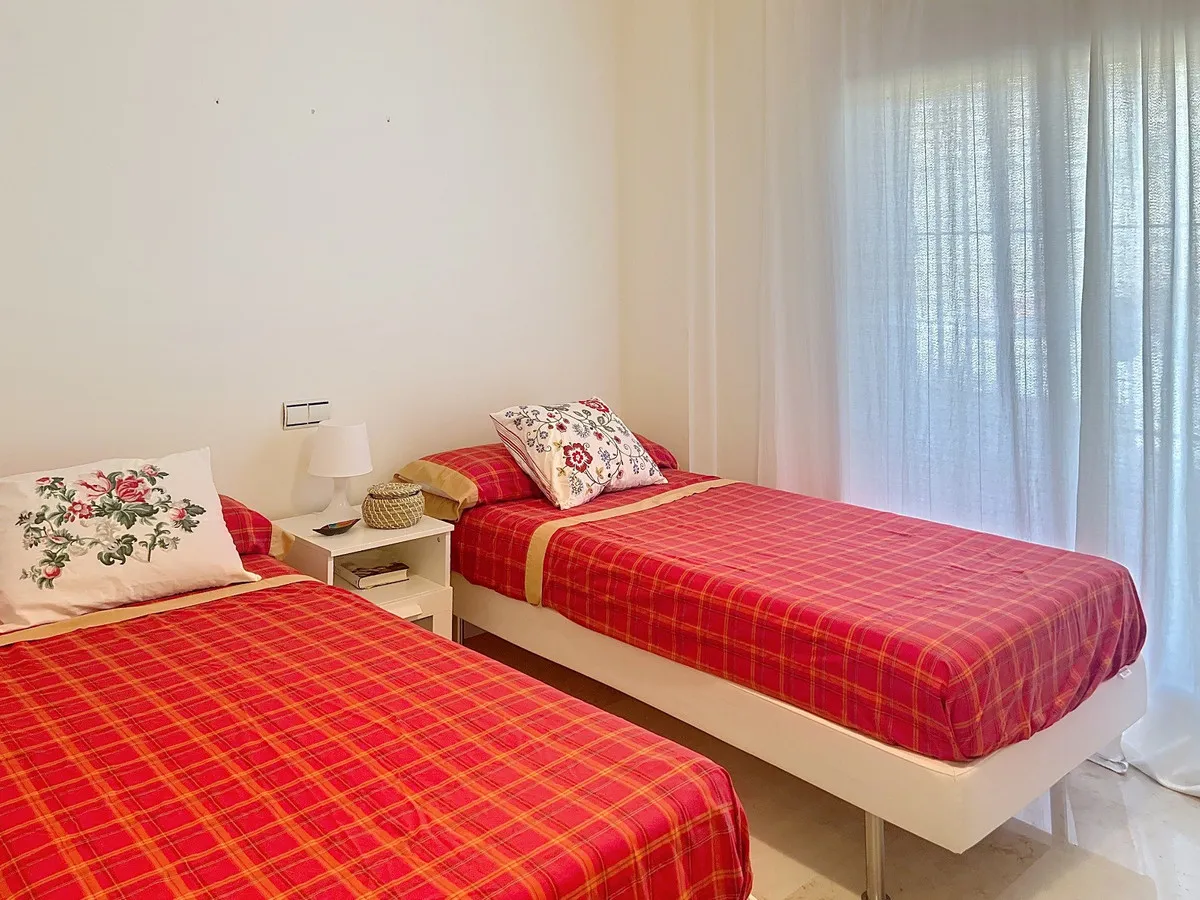 af17fd94-7403-4ef0-9853-6d9ca4f7f6e1