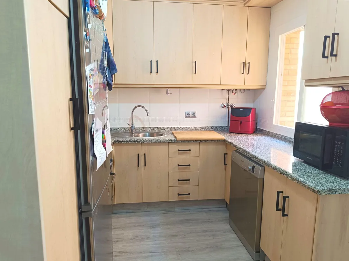 40cb45b0-8adf-49a1-b74c-5304a8d67104