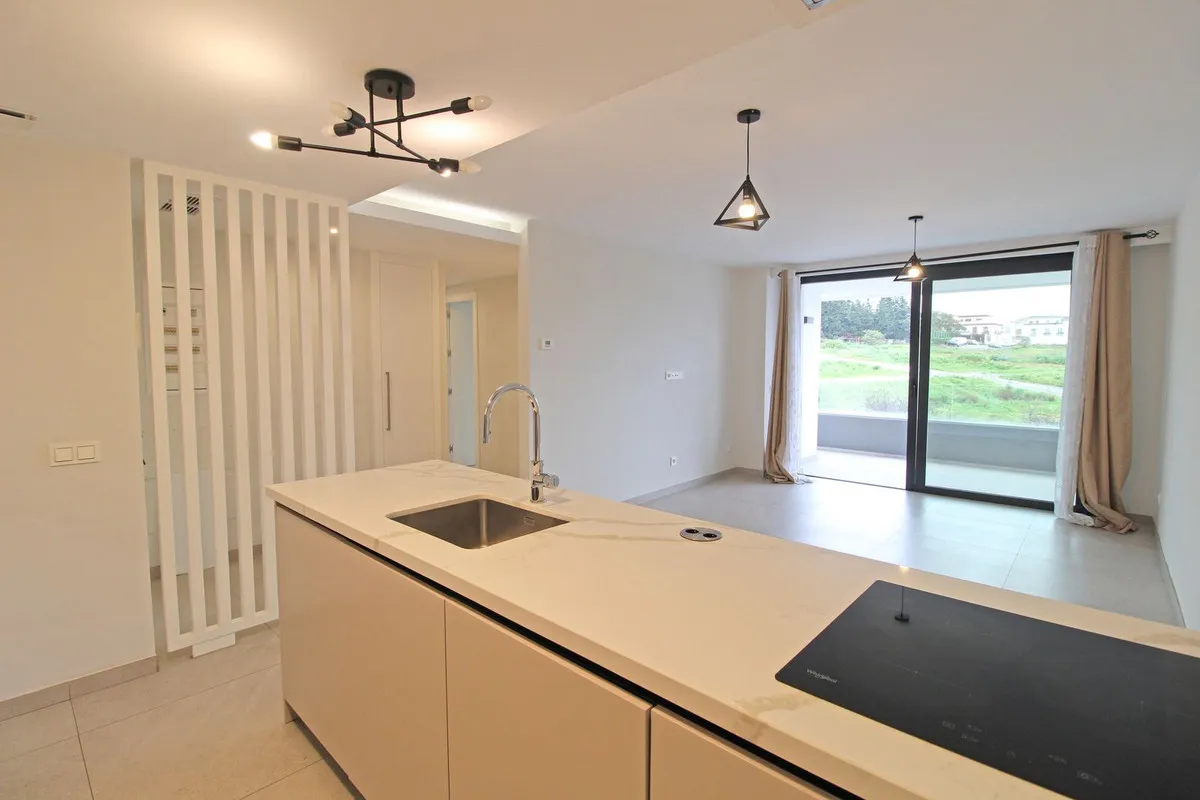 805d3b1d-3942-484e-8a4d-fa07b55d2651