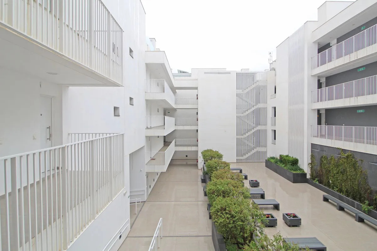 b65ffc1f-678e-44a6-8ee0-ae8165170f86