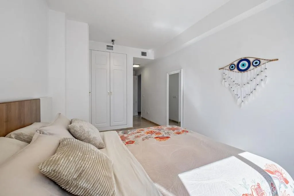 1af9a482-aa5f-4dc0-8991-927a85ed605b