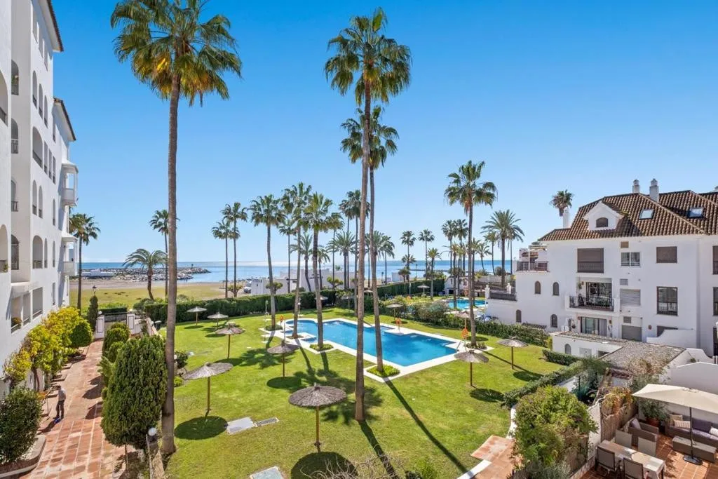 2df8de8b-431b-4a40-98f9-1afb52837689