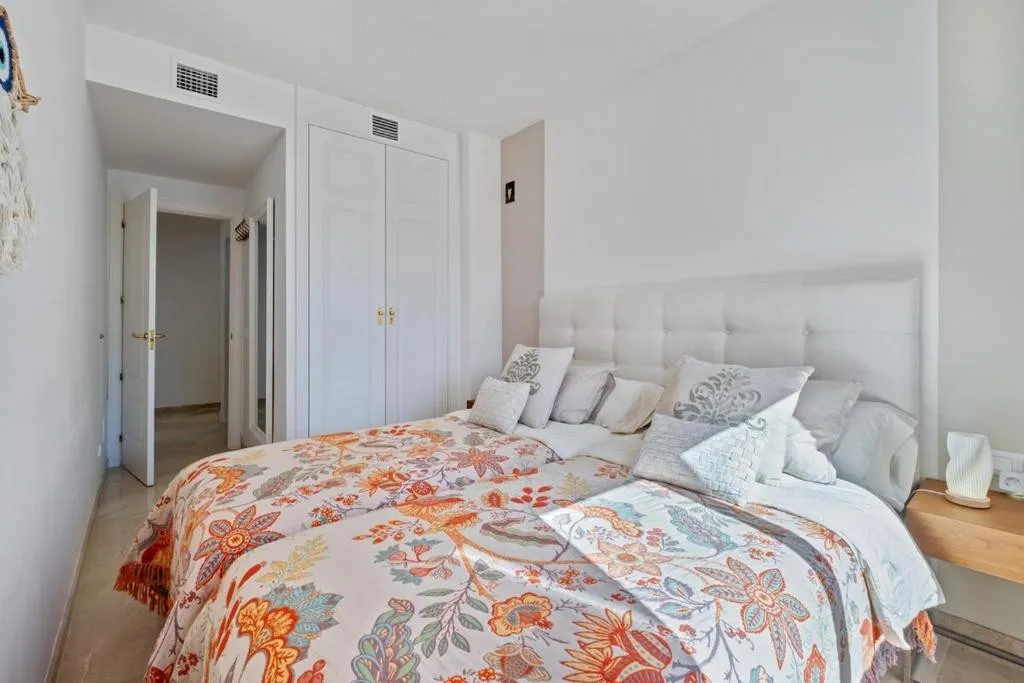 d2ab2547-b51e-4701-b968-0bcc2151493a