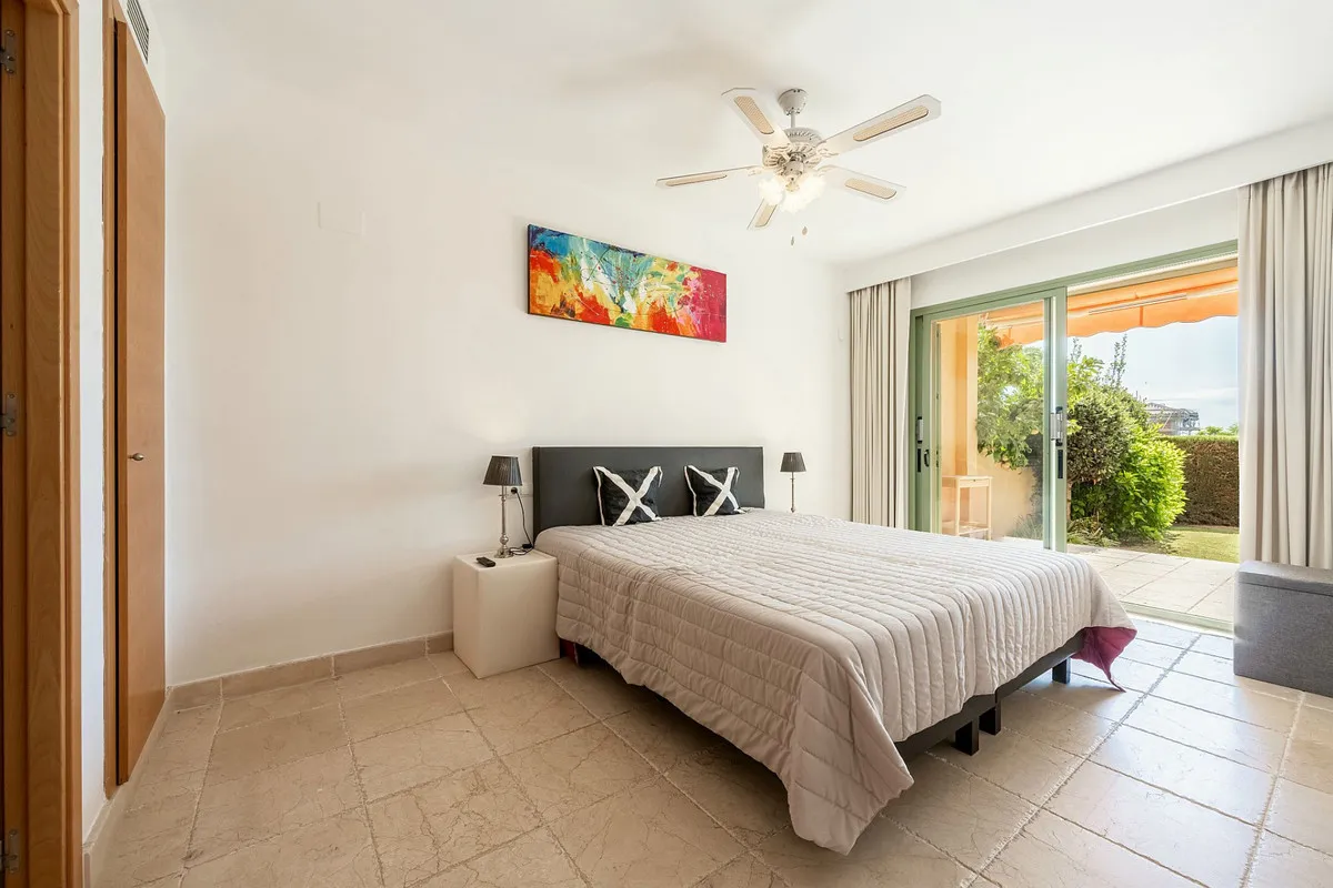 1bf483b4-0c14-4918-a36b-cf37753fd71a