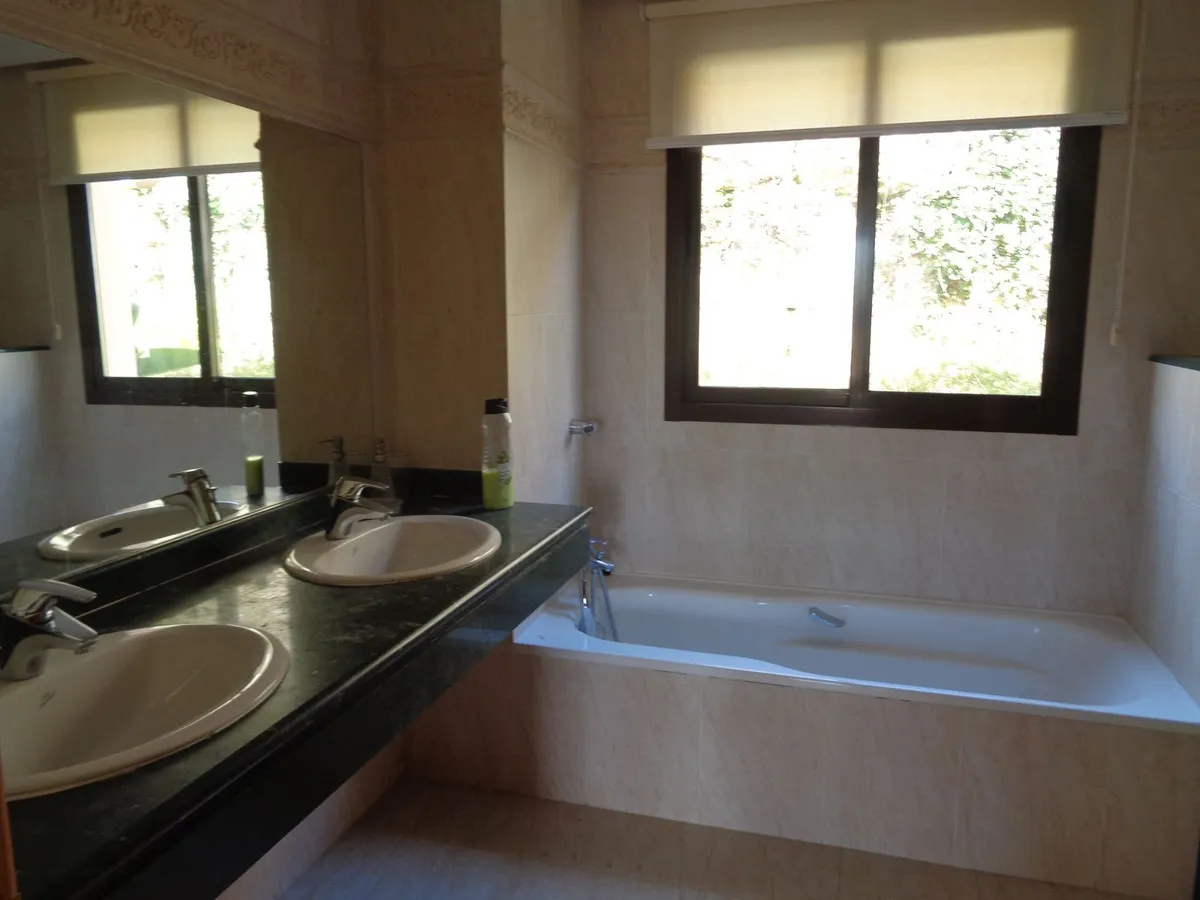 0c3dd857-ea64-4166-89b9-5c54bc2c301e