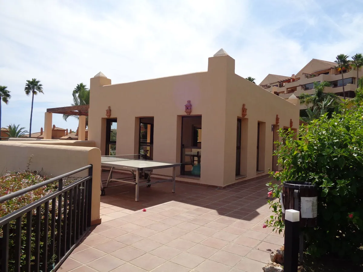 b9b7cd07-d433-461d-9ea8-bfedfbcef6d3