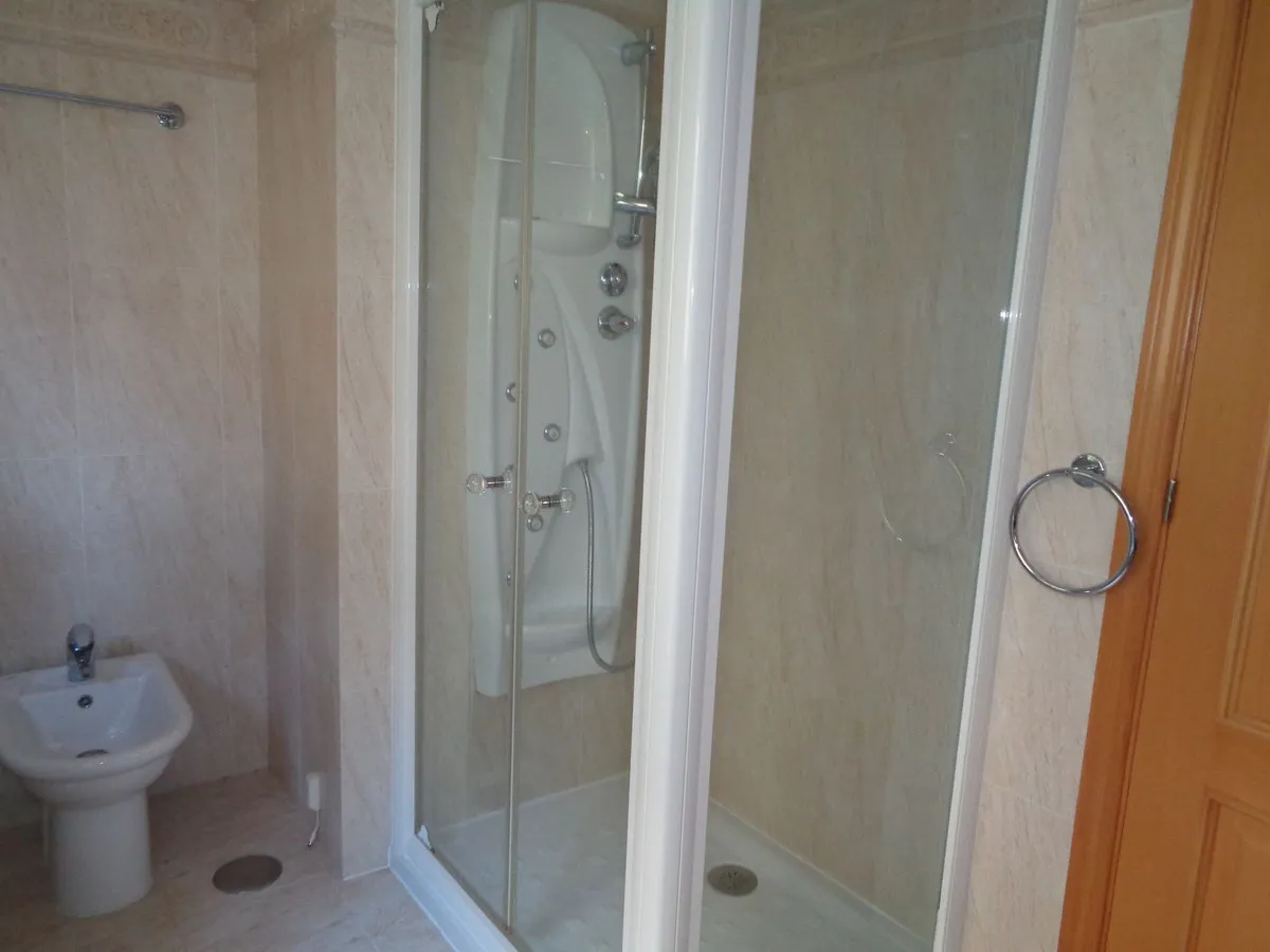 c77c7b92-cb94-4dba-81c7-ff6380b39838