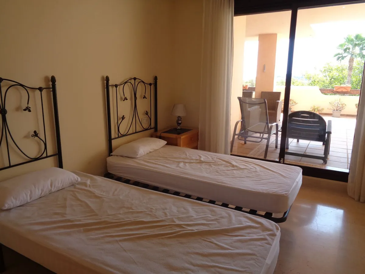 df7aadd3-5004-475f-9ada-2121c1ca947f