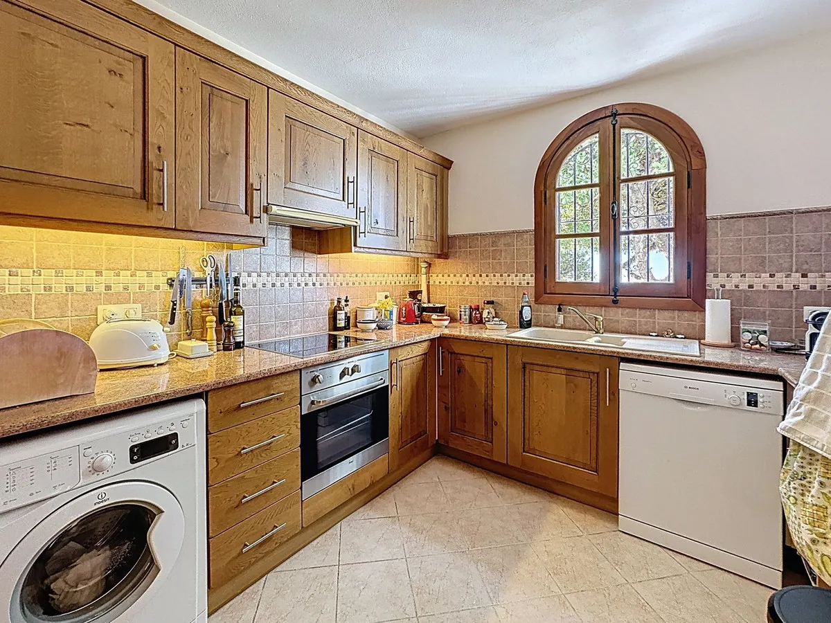 3a677a7b-a0e8-4e7a-b814-10d4deb046c4