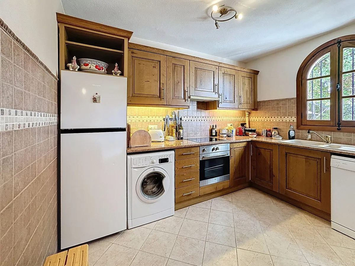 b44c2cec-1076-44f4-87fb-e5ebe3272ddb