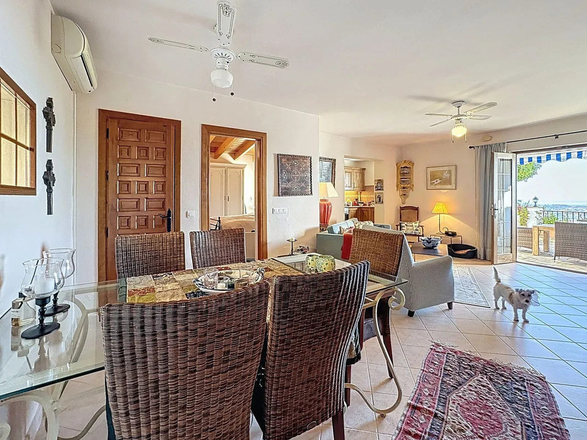 f1d3b2c2-27af-4e42-9f61-5c9d76806be7