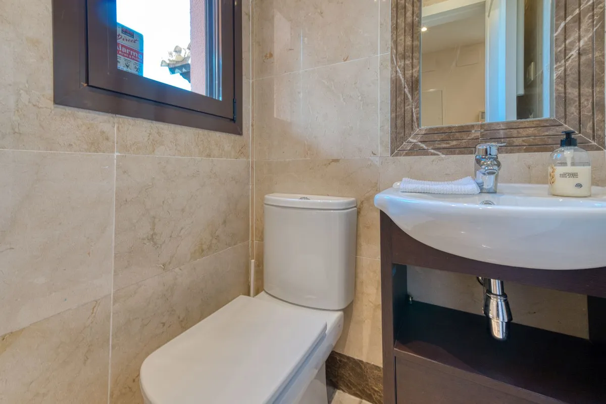 9fb49528-2ac4-4f5d-86a3-197dbdb274f3